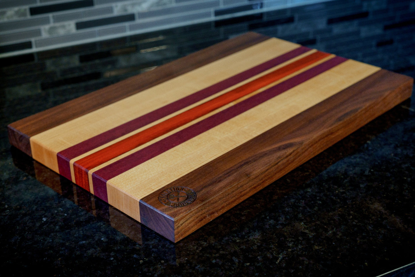 Denali Edge Grain Cutting Board - Park Series